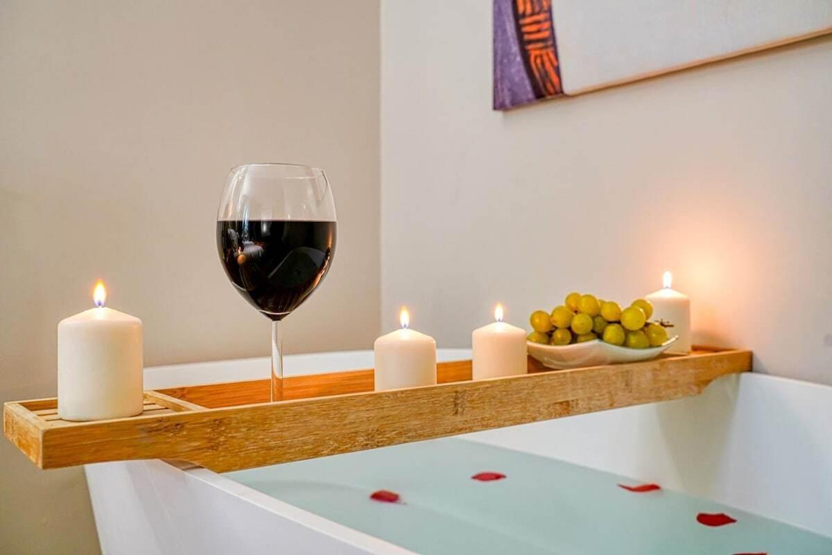 Eden Suite Paris La Defense Курбевуа Екстер'єр фото