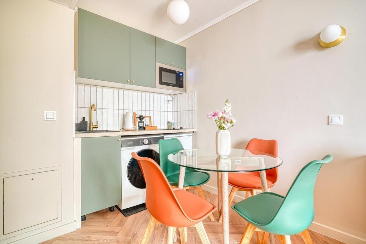 Eden Suite Paris La Defense Курбевуа Екстер'єр фото