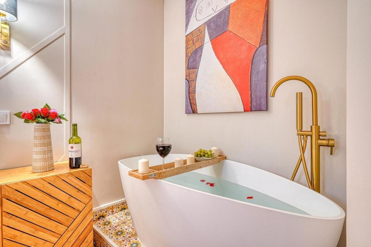 Eden Suite Paris La Defense Курбевуа Екстер'єр фото